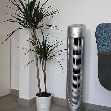 New & Modern Apartment With Beautiful Lake View! Lugano Luaran gambar